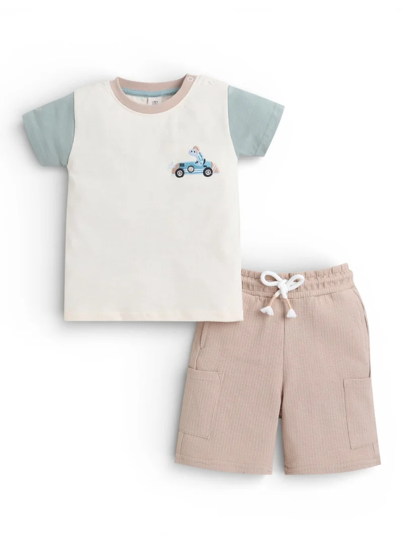 فكتور اند جين Infant Boys’ 2-Piece Set – “Crawl Walk Race” Car Print T-Shirt & Cargo Shorts